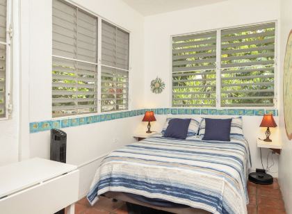 Trade Winds Restaurant & Guesthouse