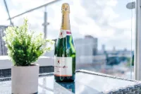Premium City Penthouse Ideal For Business