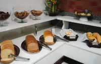 Rosa's Hotel - servizio colazione