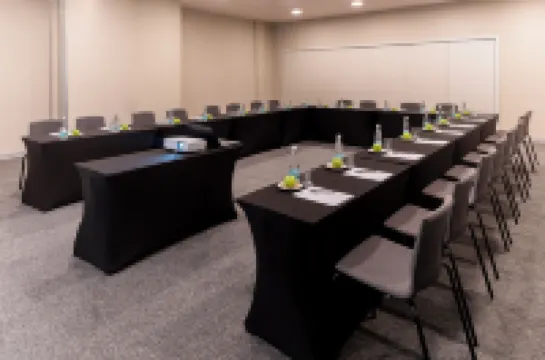 德爾里約真實飯店