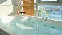 Janghohang J Story Spa Pension - Hot Tub