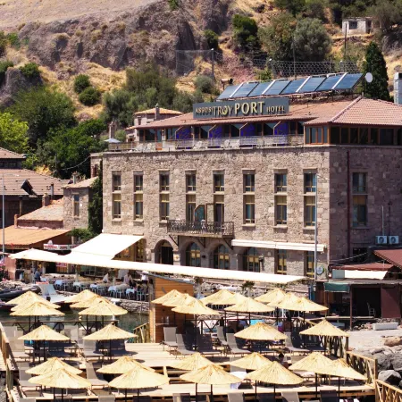 Assos Troy Port Hotel