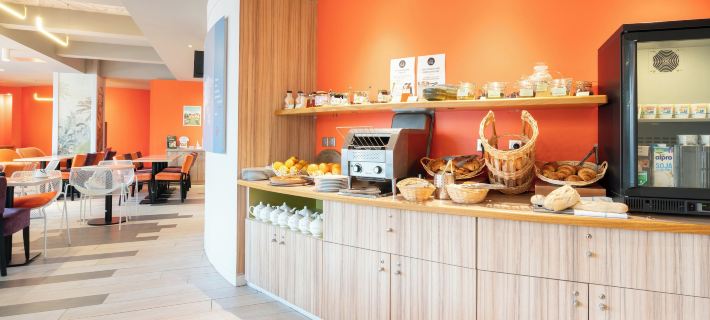 B&B HOME Caen Centre Gare Hotels in Caen