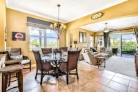 Coastal Gem on the Golf Course w/ Shared Pool, & Beach Access - Dog-friendly - balcón