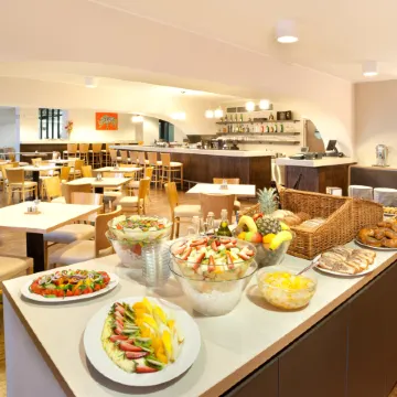 Akcent Hotel Отели рядом с Аэропорт Вацлав Гавел