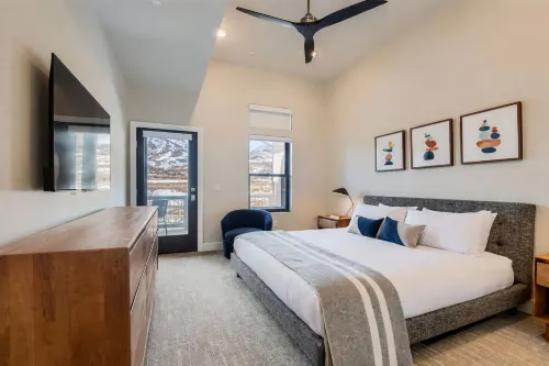 Helling Circle Hideaway 303 by SkyRun Park City