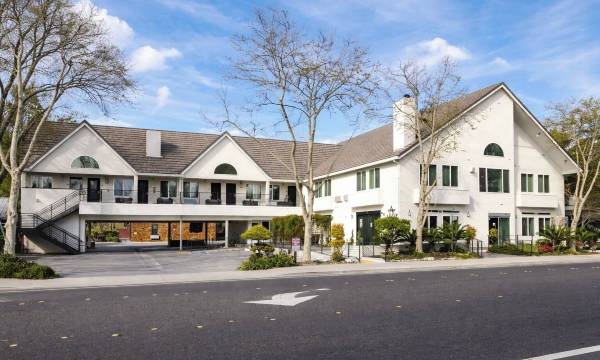 Aggie Inn, Ascend Hotel Collection