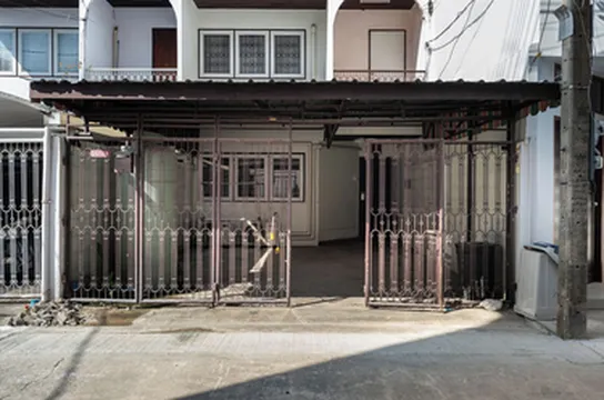 รูปภาพของฝันดี เอ็มอาร์ที ลาดพร้าว 5 ห้องนอน มี Netflix, YouTube