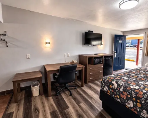 American Inn & Suites Hotels in Lamar County