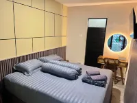 Depatuk Suite Homestay - Pensions