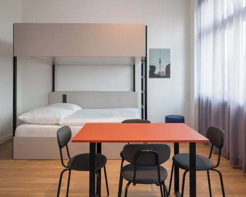 Homaris Rummelsburg Studios Hotels near لشتنبيرغ