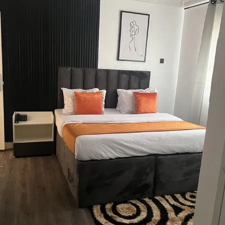 Florence Htl and Suites Отели в г. Калабар