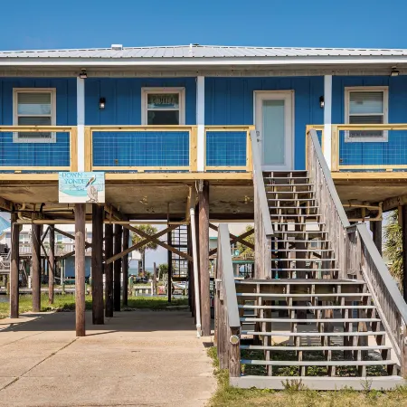 Waterfront Dauphin Island Home w/ Deck & Boat Dock