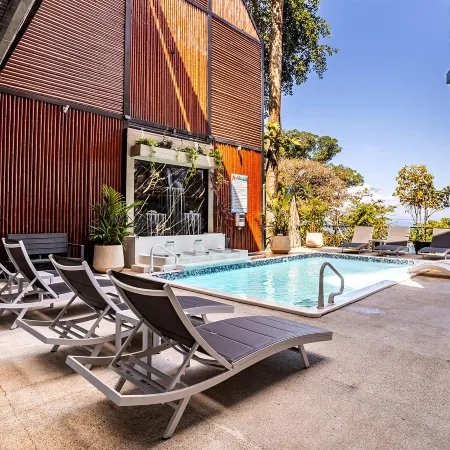 Vista Ocean Suites