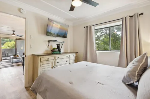Baskins Creek 2BR Condo by Beyond Expectations With Balcony - Condos