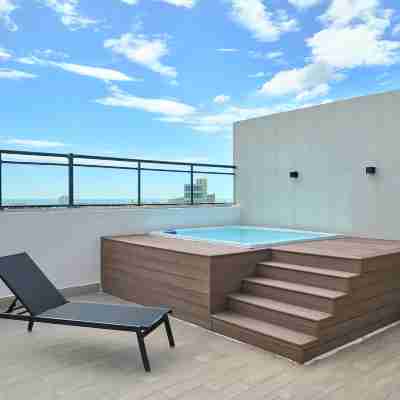 Designer City Stay Downtownsd Nearpark 1BR Fitness & Recreational Facilities