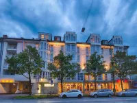 Leonardo Hotel Muenchen City West Hotels near Implerstraße Metro Station