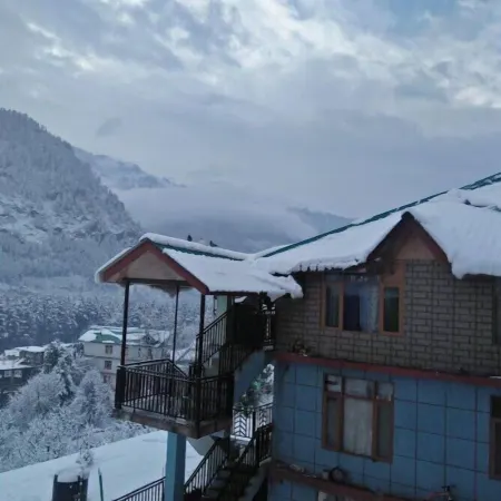Hotel Devidyar