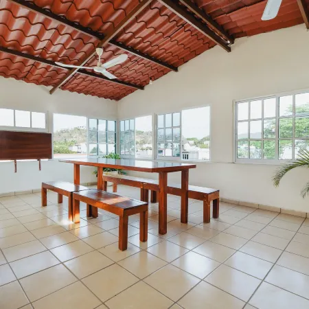 HOTEL CASA PALMARES