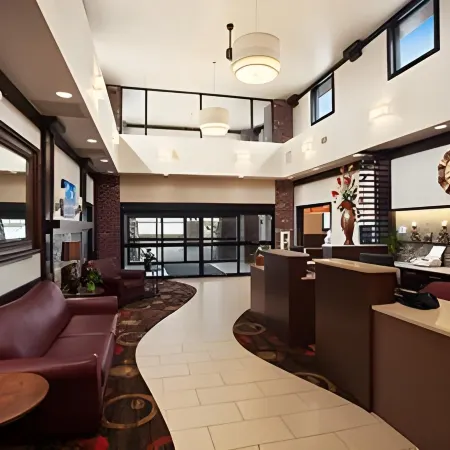 Super 8 by Wyndham Conrad Отели в г. Конрад