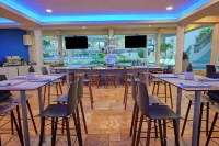 Divi Aruba Phoenix Beach Resort - Baarit