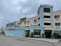 Econo Lodge Inn & Suites Hotels in Jackpot