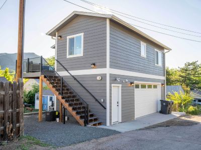 Golden Cottage Near Red Rocks and School of Mines!