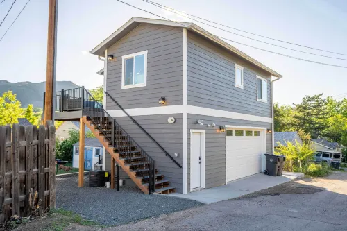 Golden Cottage Near Red Rocks and School of Mines! - spa