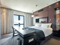 โรงแรม โคลอสเซียม โรงแรมในเซ็นจูรี ซิตี้