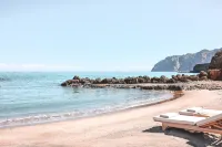 Ella Rocrita - Beach