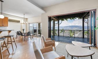 Full House with Amazing Views and HotTub