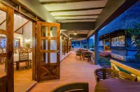 Emburara Farm Lodge - breakfast