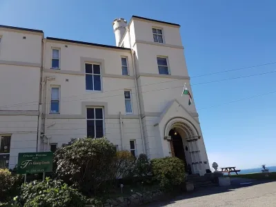 Tyr Graig Castle โรงแรมใน