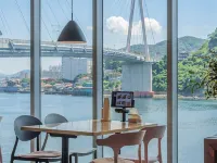 Yeosu Janggun Island Pension Отели рядом с достопримечательностью «Мост Тольсан»