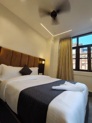 โรงแรม รีเกิล เกต โรงแรมใกล้ถนน Colaba Causeway