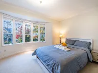 Comfortable Room in a Shared Home Hotels near شاطئ جيريتشو