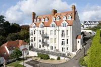 Bryn Y Mor - Tenby Apartment Sea Views - Pools