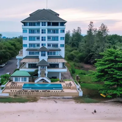 Khanom Golden Beach Hotel Hotels near Khanom Beach