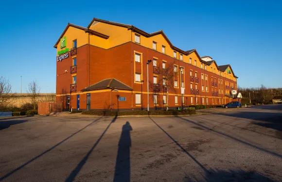 Holiday Inn Express 斯託克對特倫特