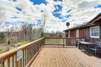 40-acre Brook Park Retreat Near Lakes & Fishing! - Homestays