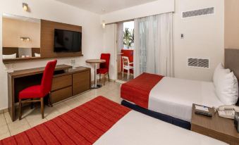 Crown Paradise Club All Inclusive