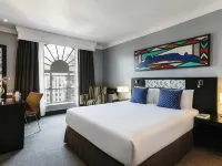 Onomo Hotel Cape Town – Inn on the Square Hotels near Palm Tree Mosque