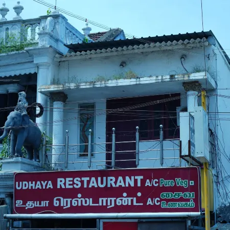 Udhaya Lodge