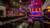 Holiday Inn & Suites PHILADELPHIA W - DREXEL HILL by IHG - bar
