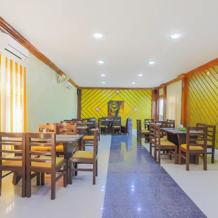 Hotel Lacoul Inn