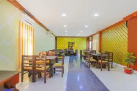 Hotel Lacoul Inn - 3-Star