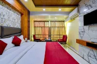 HOTEL GOVINDAM - 2 Sao