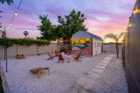 Poolside Oasis Sleeps 8 Game Room Putt Putt - Jacuzzi