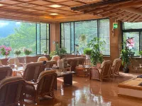 Nakanoyu Onsen Ryokan โรงแรมใกล้สะพานทาชิโระ