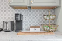 Downtown Flat Walk to Dining Shops Sleeps 4 - 4 tähden